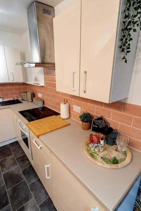 Cosy Hideaway In Nottingham Appartement Buitenkant foto